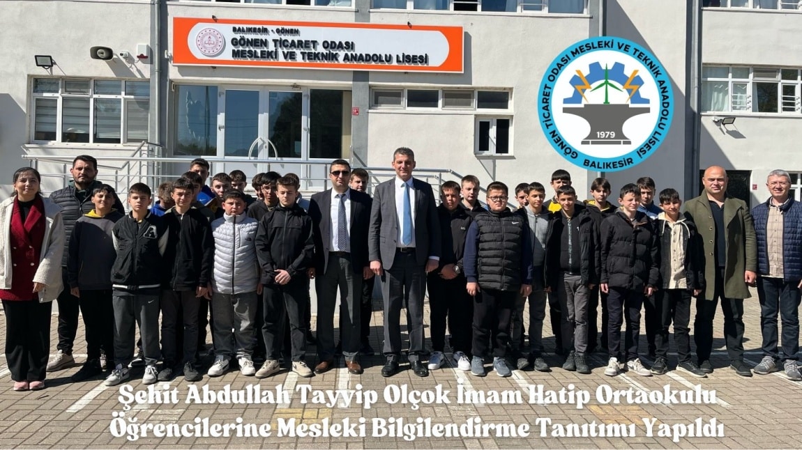 Şehit Abdullah Tayyip Olçok İmam Hatip Ortaokulu Öğrencilerine Mesleki Bilgilendirme Tanıtımı Yapıldı.